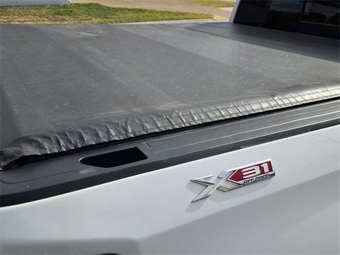 Used 2019 GMC Sierra 1500 SLT w/ SLT Premium Package image 8