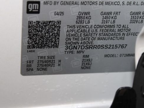 Used 2025 Chevrolet Equinox EV RS w/ Active Safety Package 3 AWD/4WD image 49