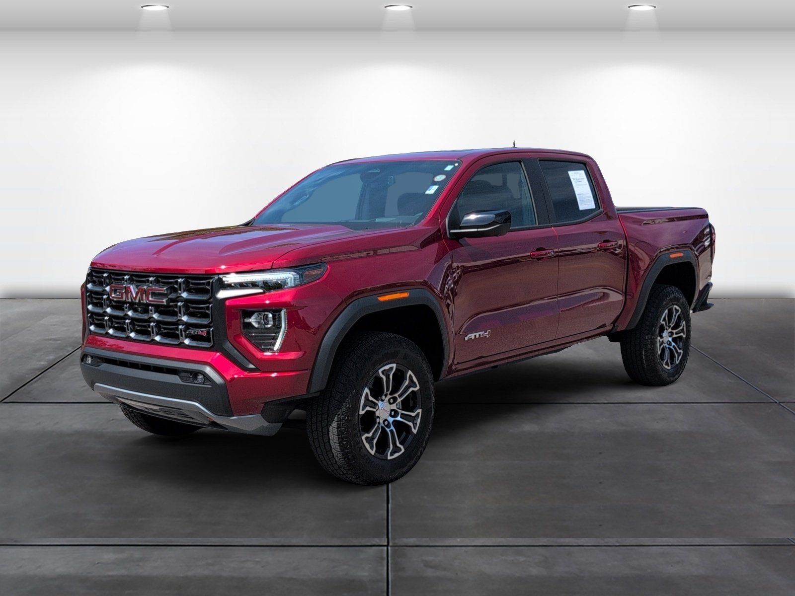 Used 2025 GMC Canyon AT4 w/ Technology Plus Package AWD/4WD image 4