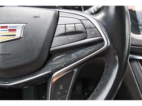 Used 2023 Cadillac XT5 Premium Luxury FWD image 16