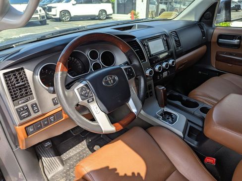 Used 2017 Toyota Sequoia Platinum AWD/4WD image 13