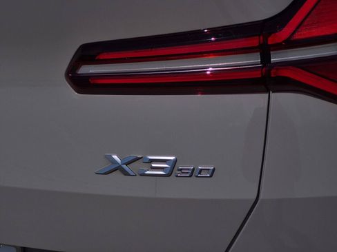 Used 2025 BMW X3 xDrive30i w/ Premium Package AWD/4WD image 10