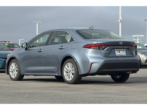 Used 2026 Toyota Corolla XLE FWD image 5