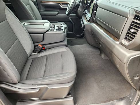 Used 2025 Chevrolet Silverado 1500 LT RWD image 14