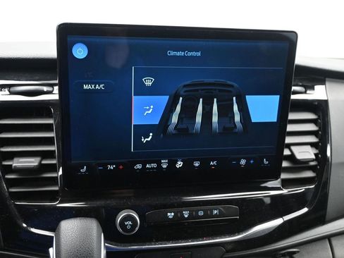 Used 2023 Ford Transit 350 XLT image 17