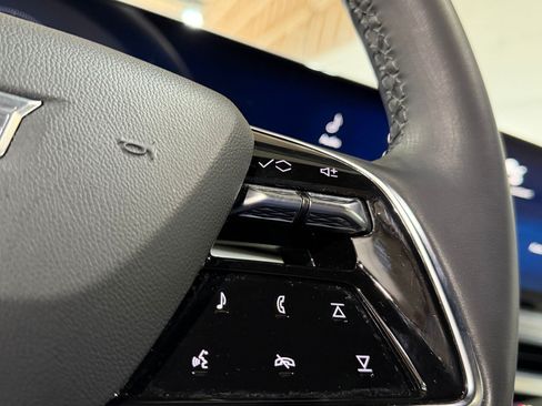 Certified 2024 Cadillac Lyriq Luxury RWD image 15