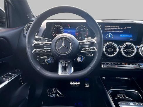 Used 2026 Mercedes-Benz GLB 35 AMG 4MATIC image 6
