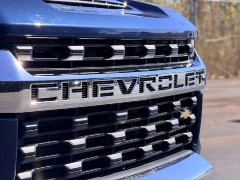 Used 2023 Chevrolet Silverado 2500 LT AWD/4WD image 27