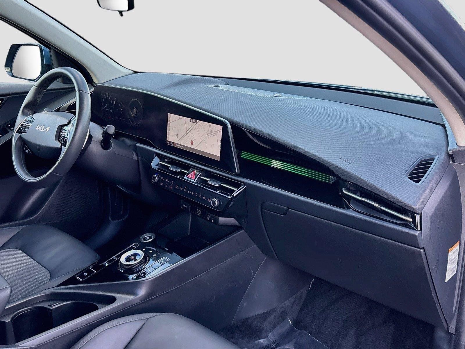 Used 2024 Kia Niro Wind FWD image 29