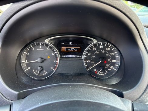 Used 2018 Nissan Altima 2.5 SV FWD image 21