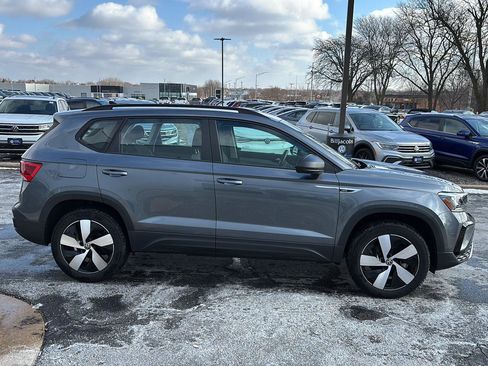 Used 2024 Volkswagen Taos S image 5