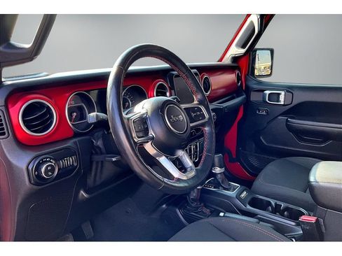 Used 2021 Jeep Gladiator Rubicon AWD/4WD image 15