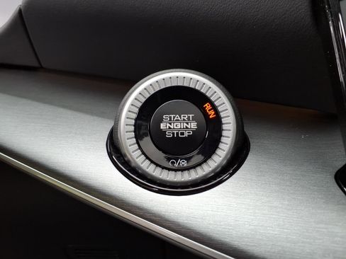 New 2026 Jeep Grand Wagoneer Limited image 16