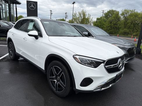 Used 2026 Mercedes-Benz GLC 300 4MATIC image 2