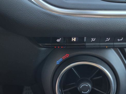 Certified 2025 Chevrolet Blazer LT image 27