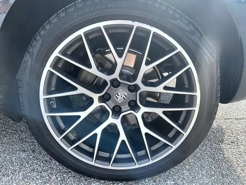 Used 2019 Porsche Macan S AWD/4WD image 27