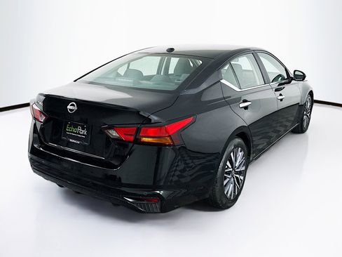 Used 2025 Nissan Altima 2.5 SV image 9