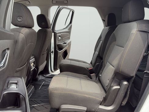 Used 2020 Chevrolet Traverse LT FWD image 20