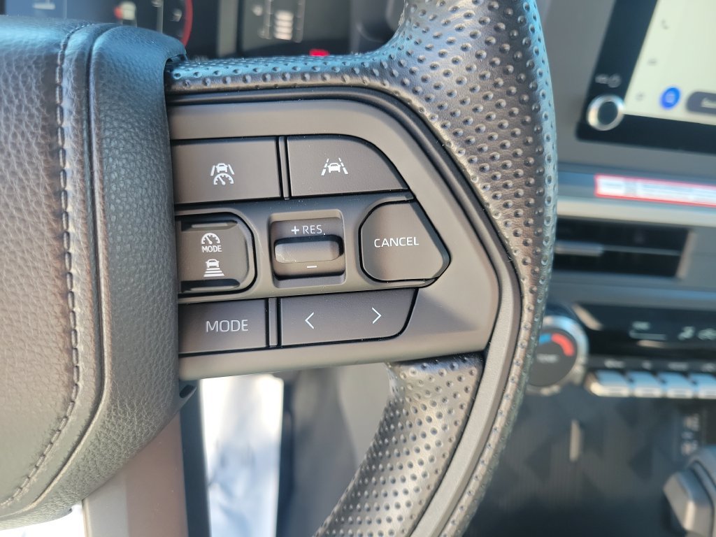 Certified 2026 Toyota Tacoma SR5 AWD/4WD image 32