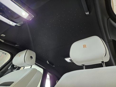 Used 2024 Rolls-Royce Ghost image 25