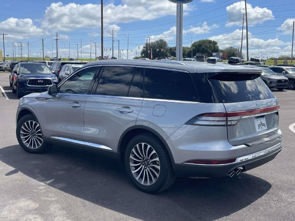 Used 2024 Lincoln Aviator 2WD w/ Premium Package image 5