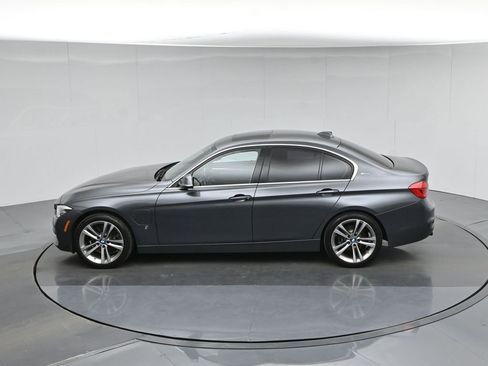 Used 2018 BMW 330e w/ Convenience Package image 42