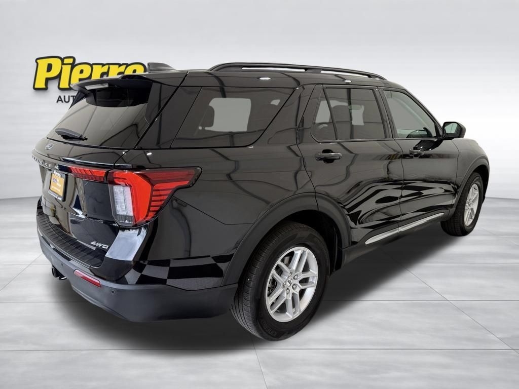 Certified 2025 Ford Explorer Active AWD/4WD image 6