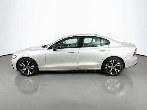 Used 2025 Volvo S60 B5 Plus AWD/4WD image 8