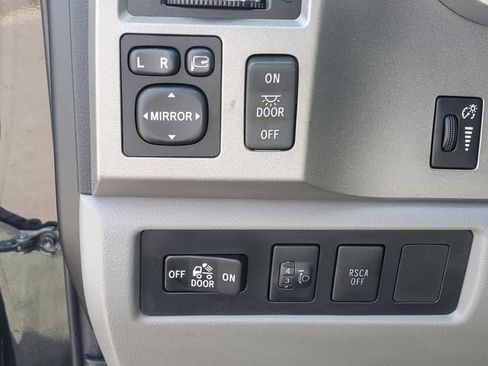 Used 2010 Toyota Tundra Limited AWD/4WD image 20