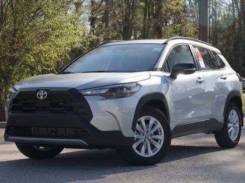New 2026 Toyota Corolla Cross LE image 1