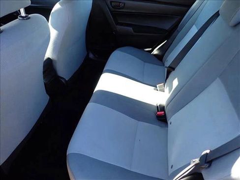 Used 2017 Toyota Corolla L image 8