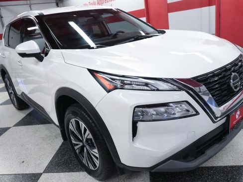 Used 2021 Nissan Rogue SV image 36