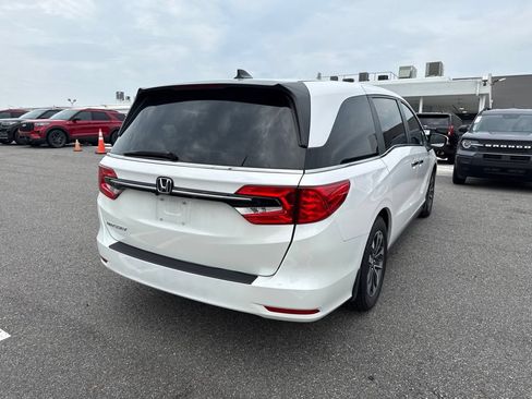 Used 2024 Honda Odyssey EX-L image 2
