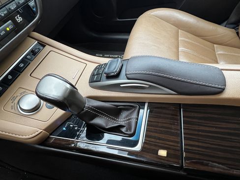 Used 2017 Lexus ES 350 image 29