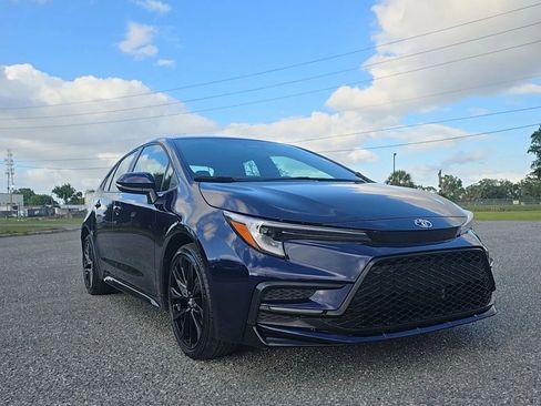 Used 2023 Toyota Corolla SE FWD image 6