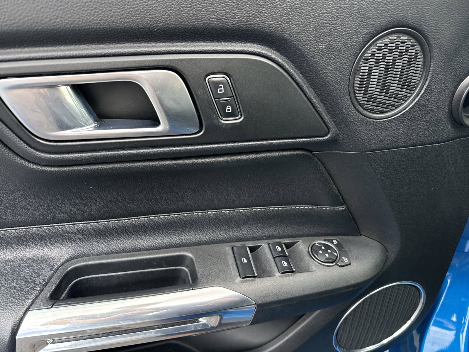 Used 2020 Ford Mustang Premium RWD image 14