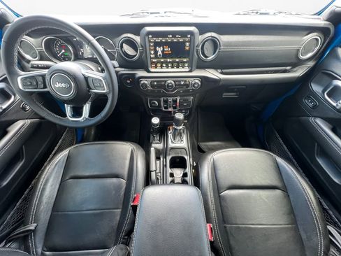 Used 2023 Jeep Wrangler Unlimited Sahara AWD/4WD image 20