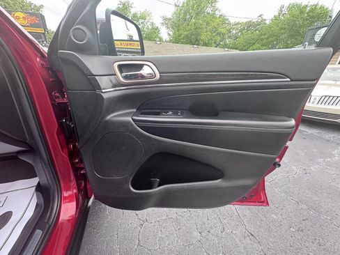 Used 2014 Jeep Grand Cherokee Limited RWD image 34