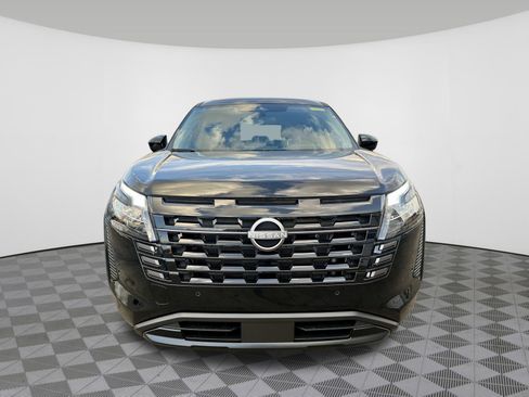 New 2026 Nissan Pathfinder SV image 12