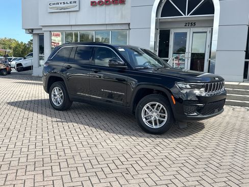 New 2026 Jeep Grand Cherokee Laredo X image 2