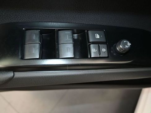 New 2026 Toyota Camry Hybrid image 11