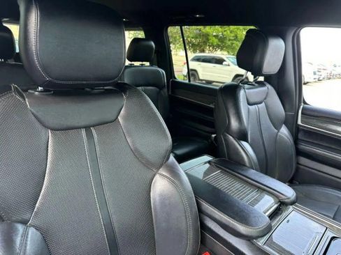 Used 2022 Jeep Wagoneer Series III w/ Flexible Seating Group RWD image 31