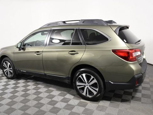 Used 2019 Subaru Outback 2.5i Limited w/ Popular Package #2 AWD/4WD image 3