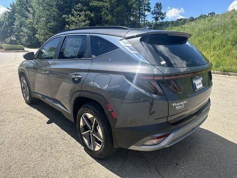 New 2025 Hyundai Tucson SEL image 3