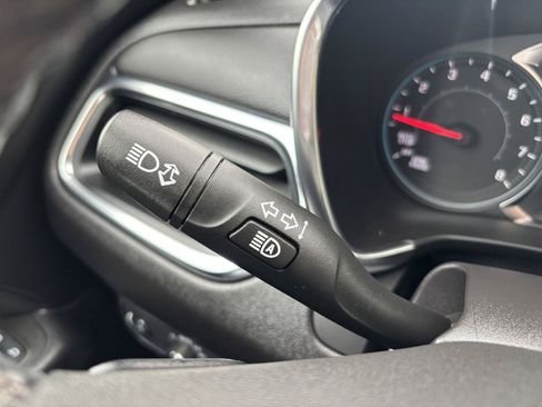 Used 2024 Chevrolet Equinox LT AWD/4WD image 30