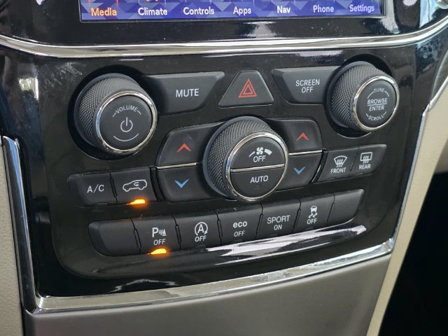Used 2020 Jeep Grand Cherokee Limited RWD image 23