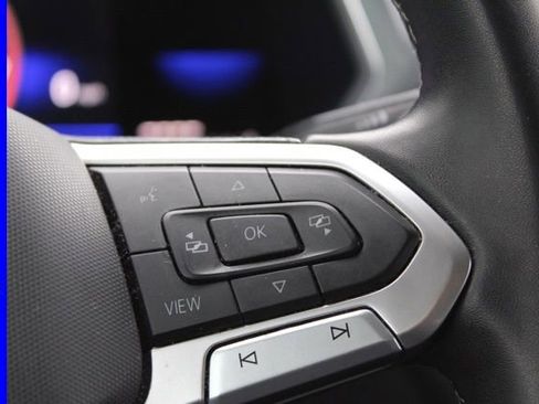 Certified 2023 Volkswagen Tiguan SE image 28