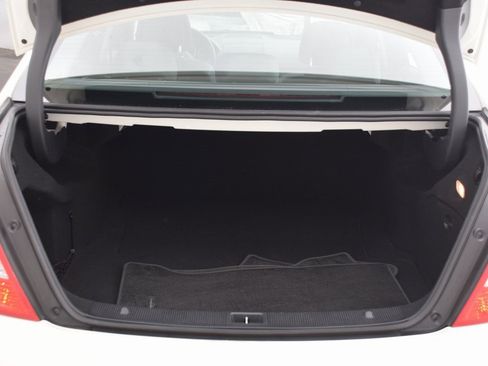 Used 2008 Mercedes-Benz C 300 Sedan image 29