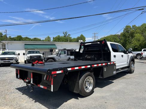 Used 2018 Ford F550 4x4 Crew Cab Super Duty w/ Power Equipment Group image 5