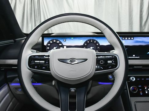 Used 2025 Genesis GV80 3.5T Prestige image 43